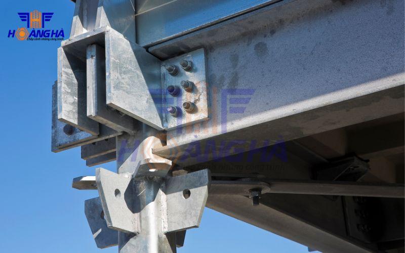 Ứng dụng của bu lông nở sắt 