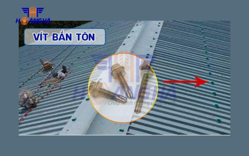 khoảng cách bắn vít tôn đúng yêu cầu