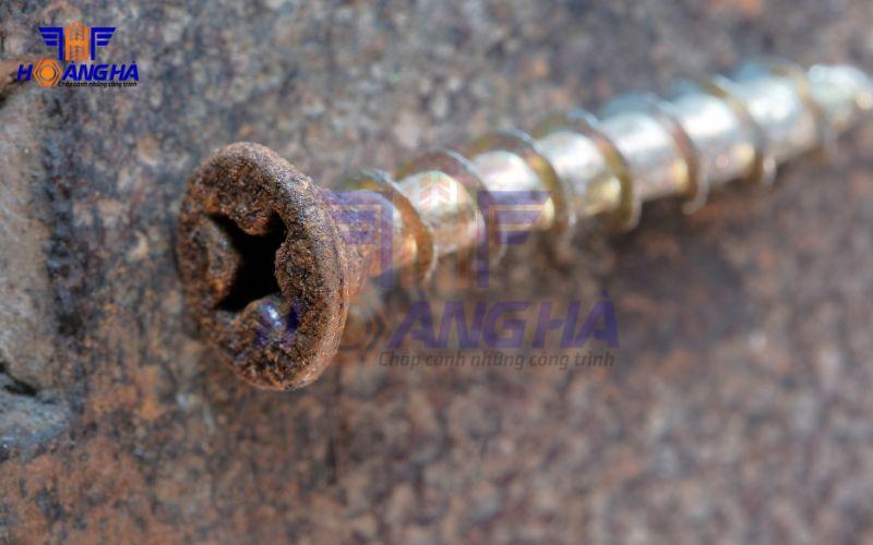 nhận biết ốc vít kém chất lượng bạn cần lưu ý