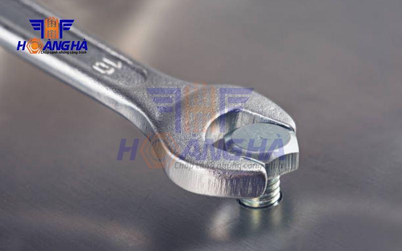 Bu lông M16 dùng cờ lê bao nhiêu