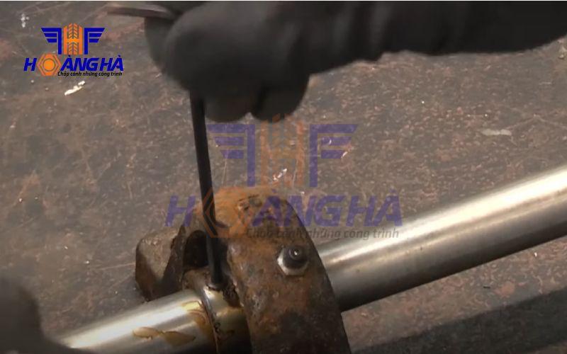 Xoay đầu vít trí