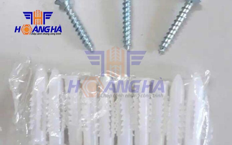 Tắc kê là giải pháp tốt treo những đồ vật trên tường chắc chắn