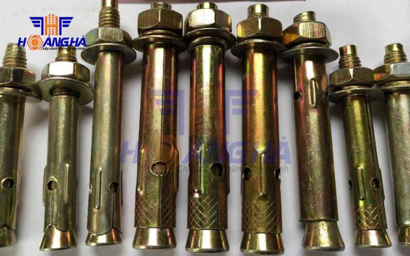 Hình ảnh thực tế về tắc kê nở inox 316 M20