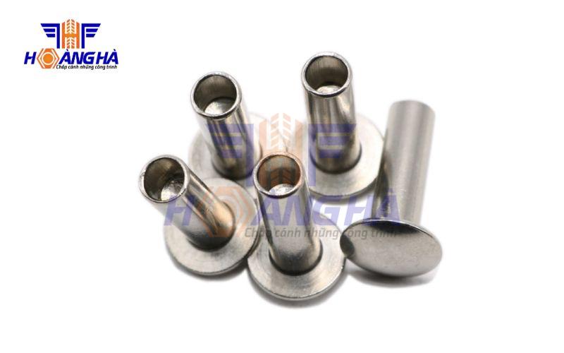 Đinh tán bán rỗng