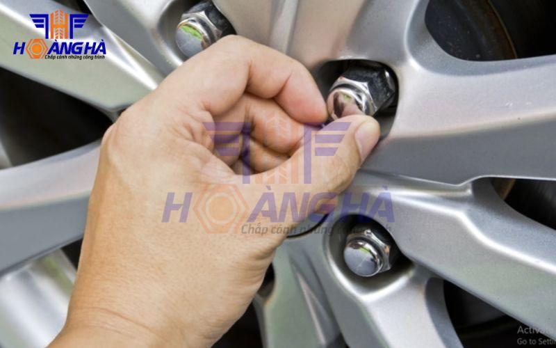 Ốc lốp, bulong tắc kê