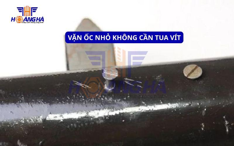 Cách vặn vít nhỏ không cần tua vít