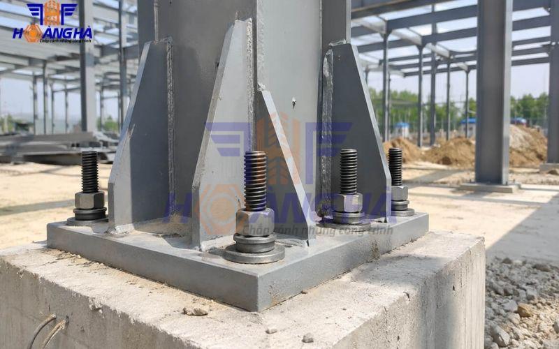 Lắp bu lông chờ sai trong quá trình đổ bê tông